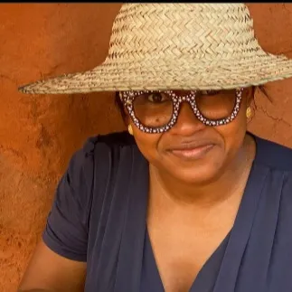 chat with ai character: njoku