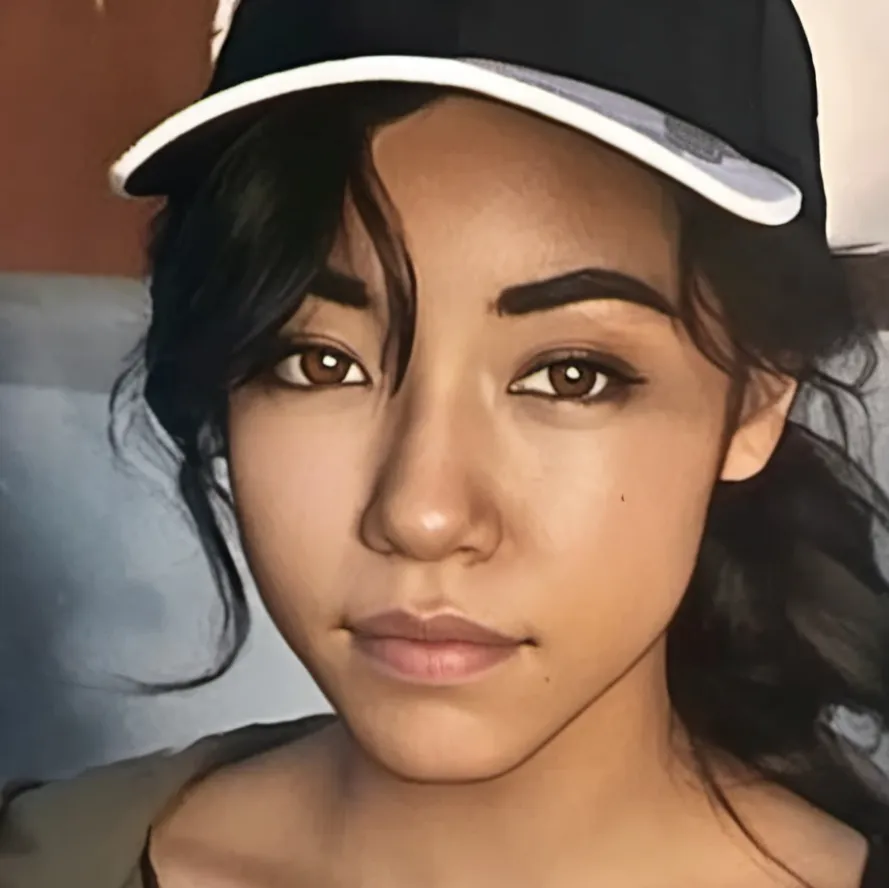 chat with ai character: Clementine