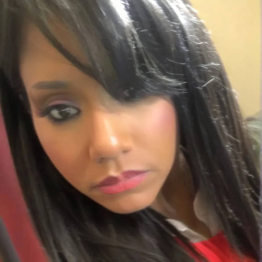 chat with ai character: Jade