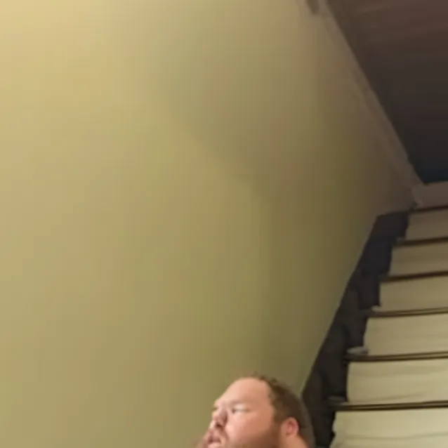 chat with ai character: Ur Uncle