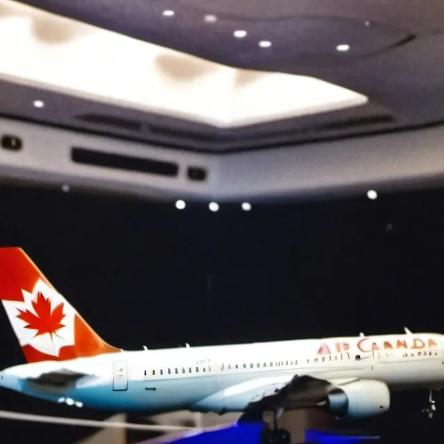 chat with ai character: Air Canada 143