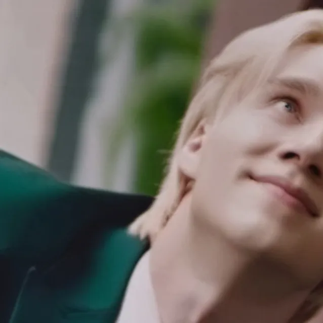 chat with ai character: Draco Malfoy 