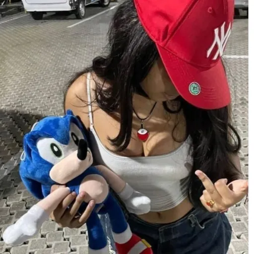 creator BAES✨️🤍's avatar