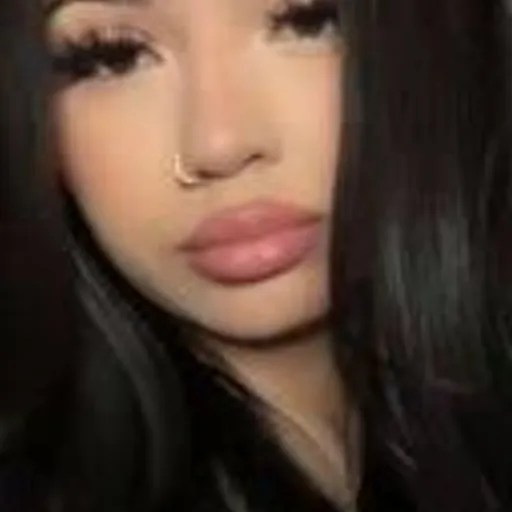 creator latinasarehot's avatar