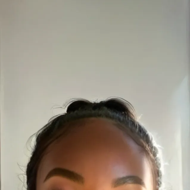 chat with ai character: iceland