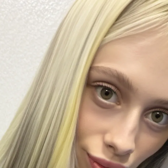 chat with ai character: lolibella