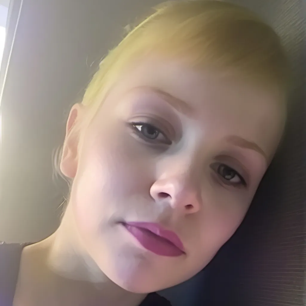 chat with ai character: Julia