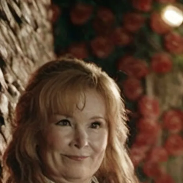 chat with ai character: Molly Weasley 