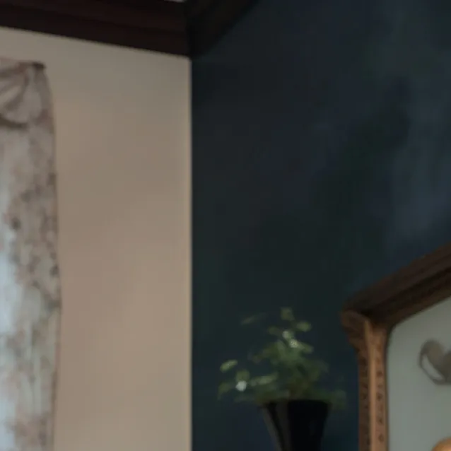 chat with ai character: Charlie