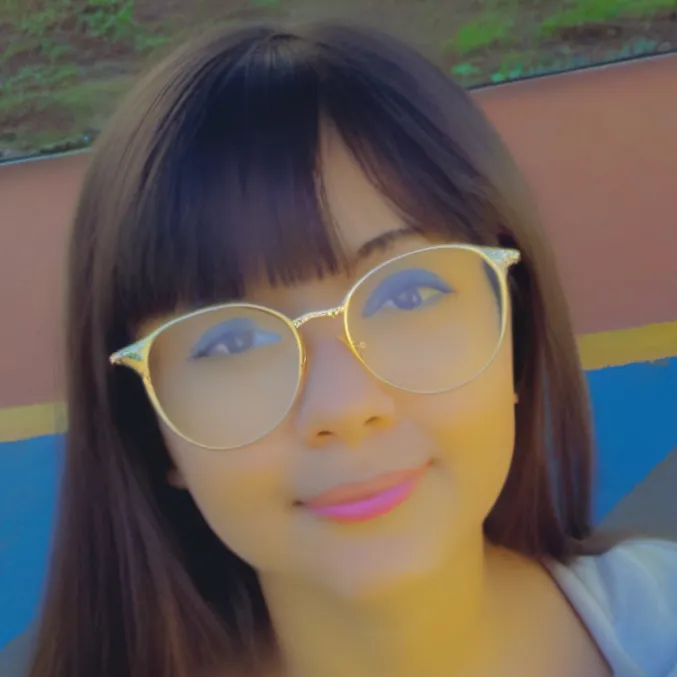 chat with ai character: Lil bit Luv