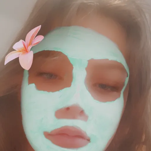 creator 𝑝ℎ𝑜𝑒𝑏𝑒's avatar