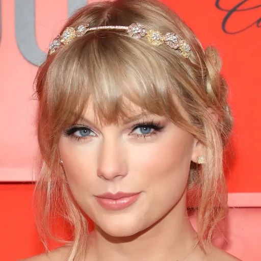 creator MarvelFanSwiftie♥️'s avatar