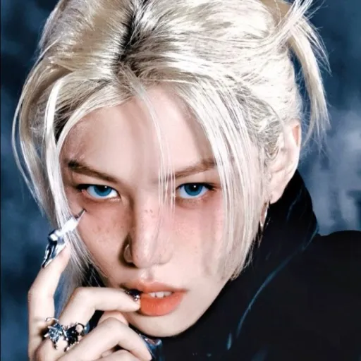 creator FELIX (WIFE OF)'s avatar