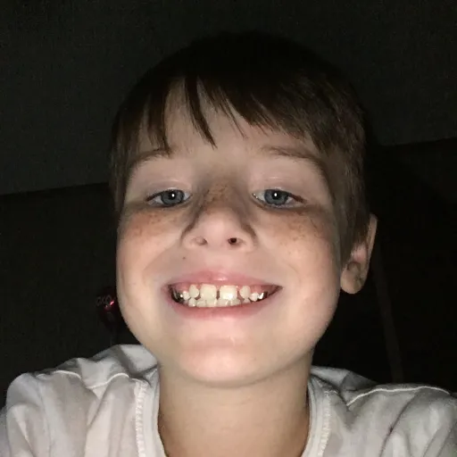creator Loewe￼￼'s avatar