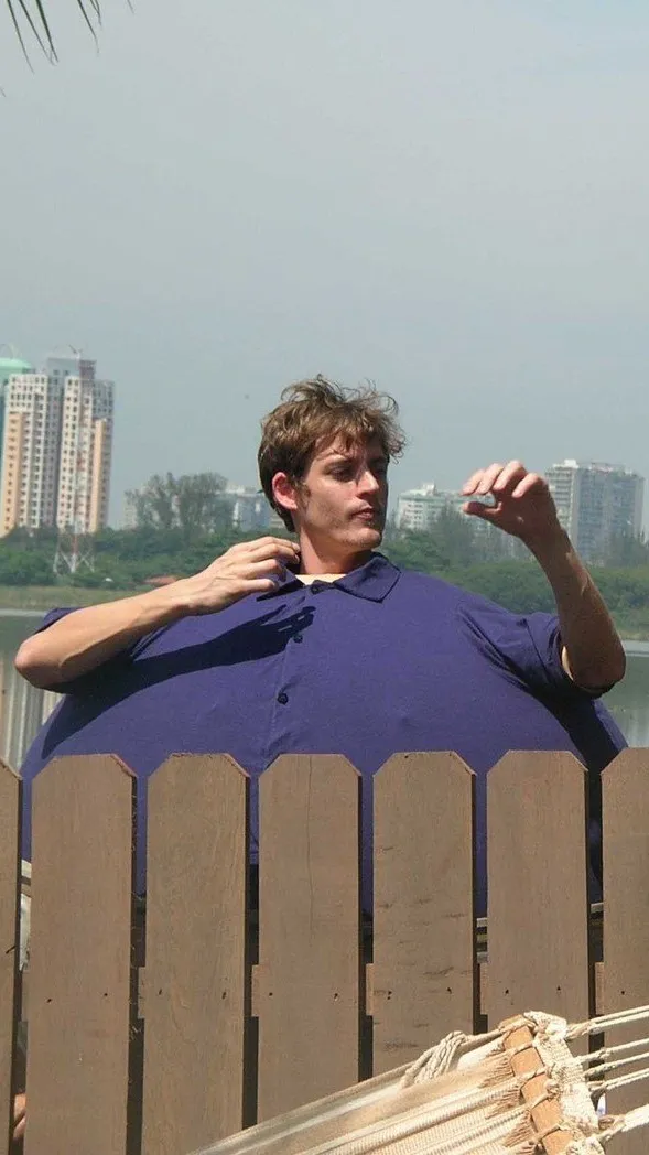 ai character: Skol Blowfish Guy background