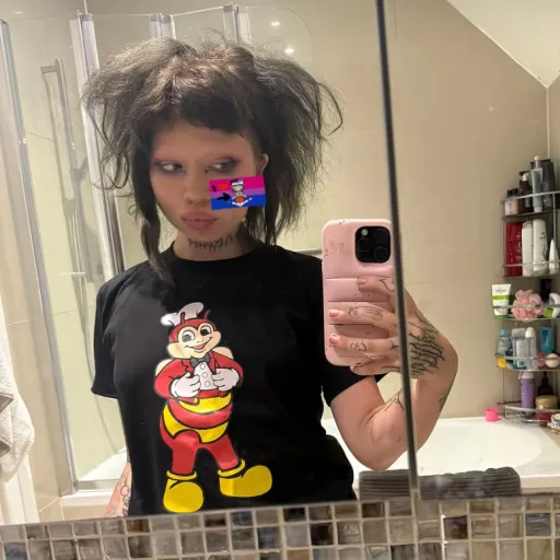 creator Jazminsjollibeesv's avatar