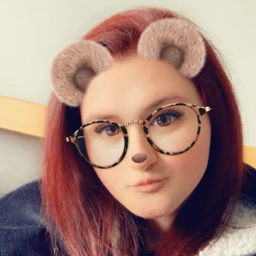 creator Holly_2001xx's avatar