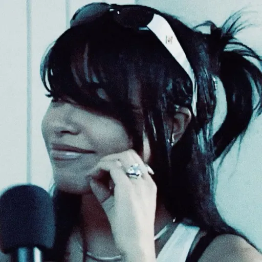 creator missymademoiselle_'s avatar