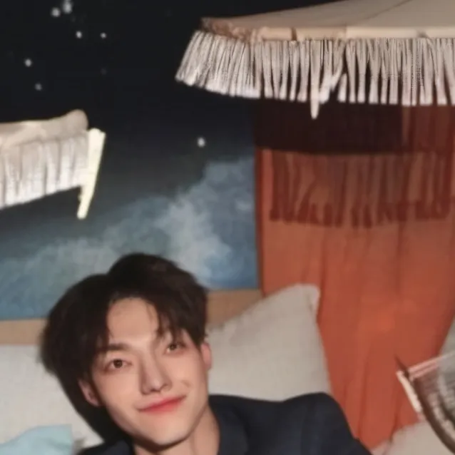 chat with ai character: straykids