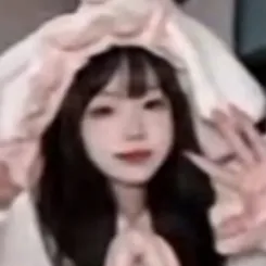 creator Cute girl16's avatar