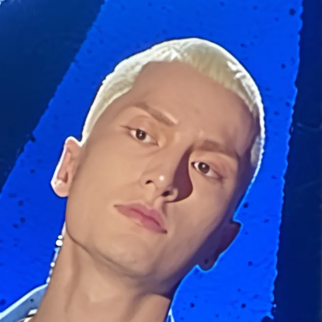 chat with ai character: Slim shady