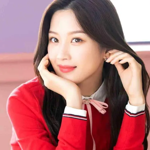 creator Mun Ka-Young's avatar