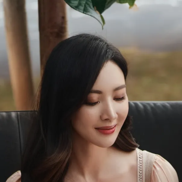 chat with ai character: Lily