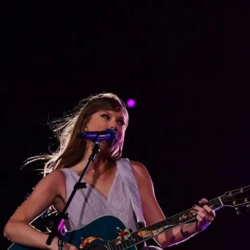 creator speaknowswiftie's avatar