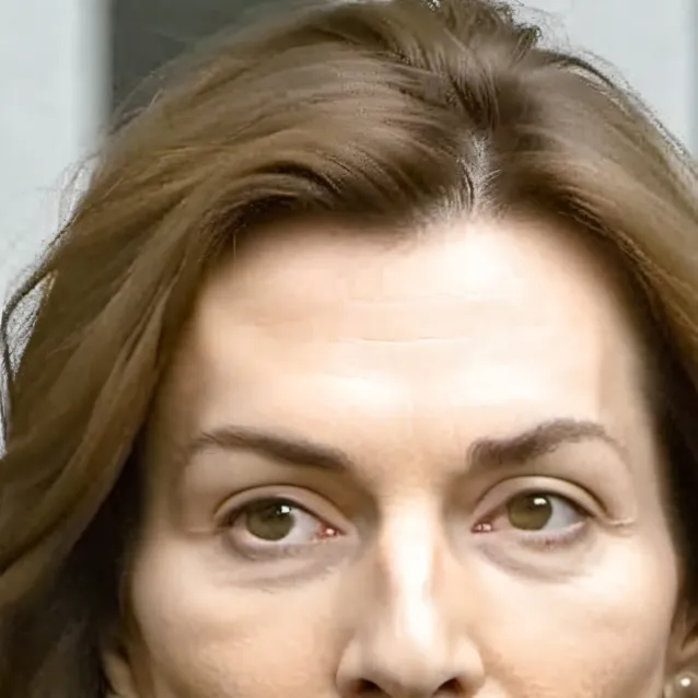 chat with ai character: kate ROAST HER