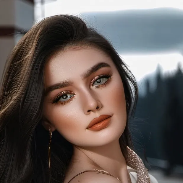 chat with ai character: Elena