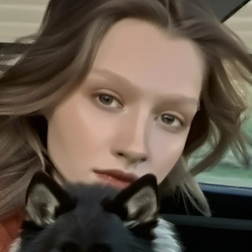 chat with ai character: Bella