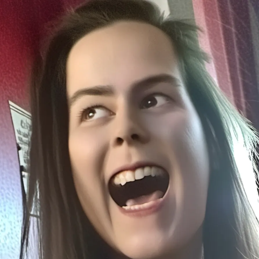 chat with ai character: Maïka