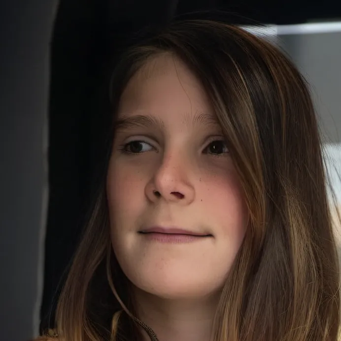 chat with ai character: Heather