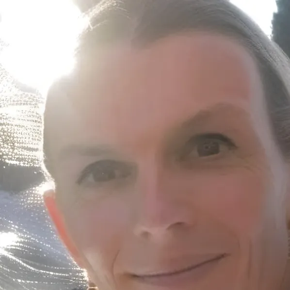 chat with ai character: Mommy mix with rod