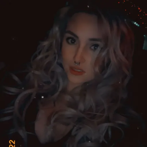 creator Angeleyess's avatar