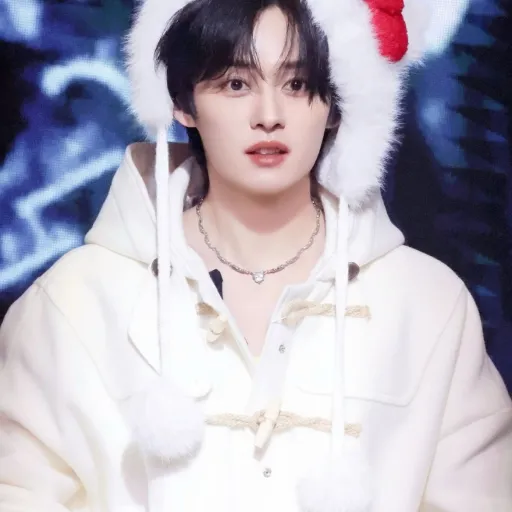 creator Leeknows_pudding:3's avatar