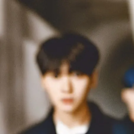 chat with ai character: Skz & Bts (again)