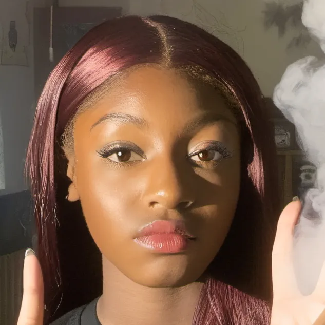 chat with ai character: Mya