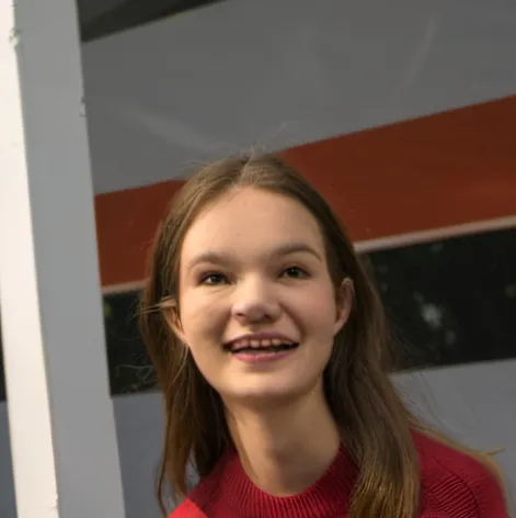 chat with ai character: Gabby 