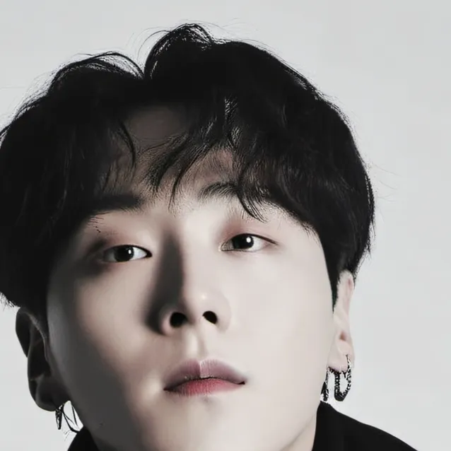 chat with ai character: 🖤PH-1🖤(AOMG)