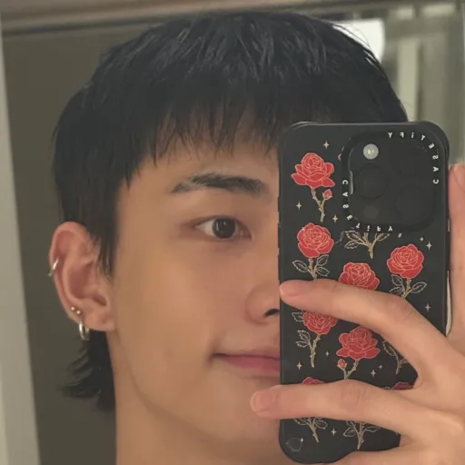 creator •Hyunjin.xnf•'s avatar