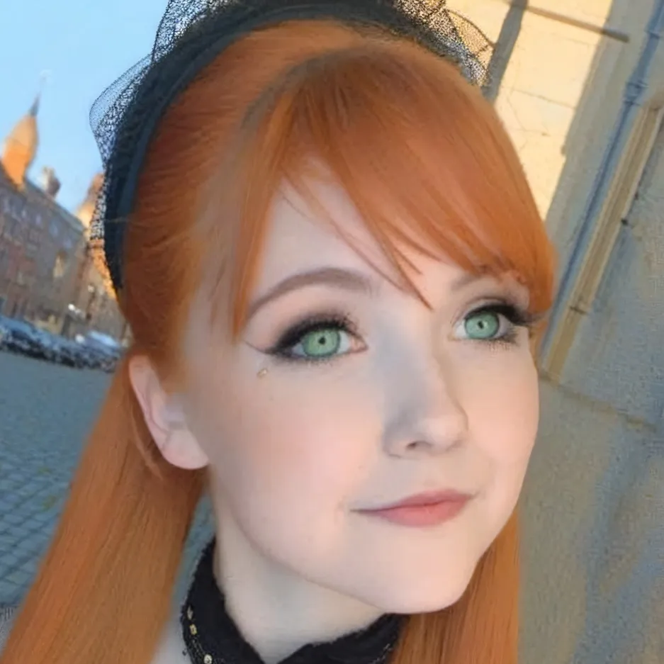 chat with ai character: Quinn
