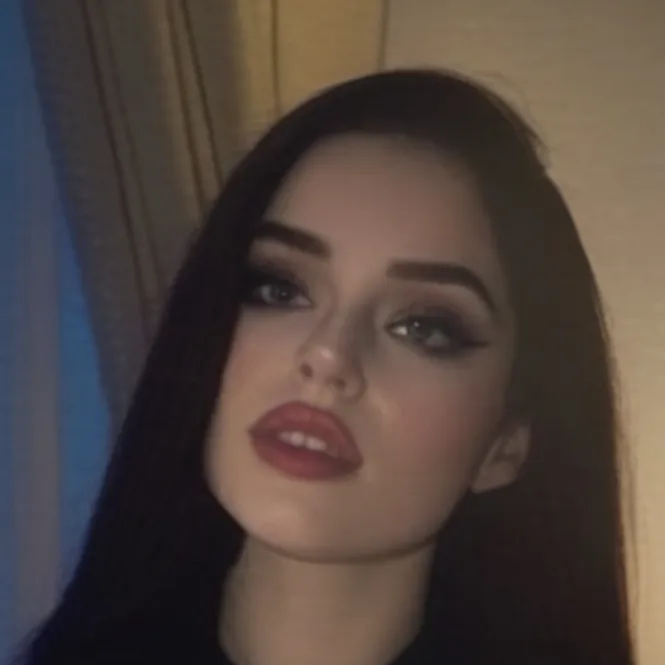 chat with ai character: Vanessa