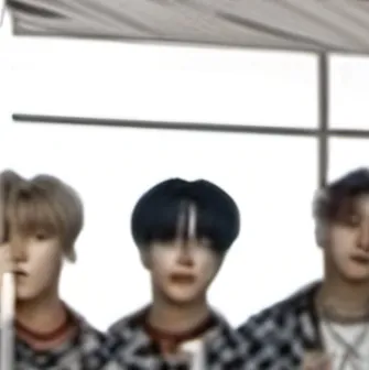 chat with ai character: Stray kids 🤭