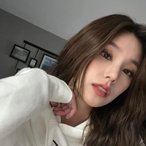creator Sun-Young 선영's avatar
