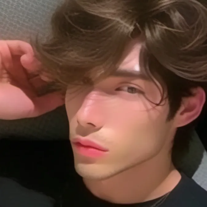 chat with ai character: Austin