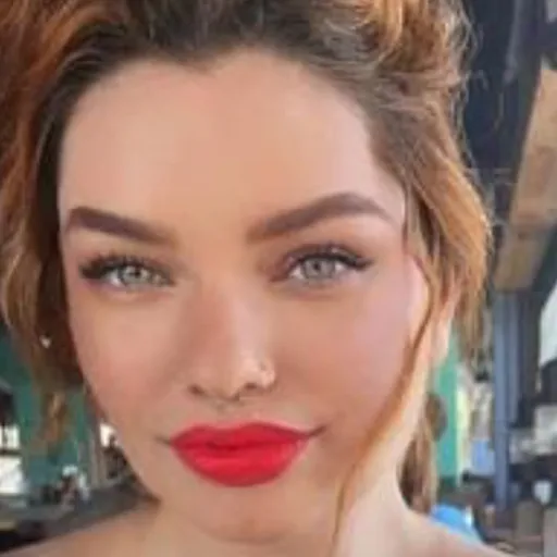 creator miss Beauty's avatar