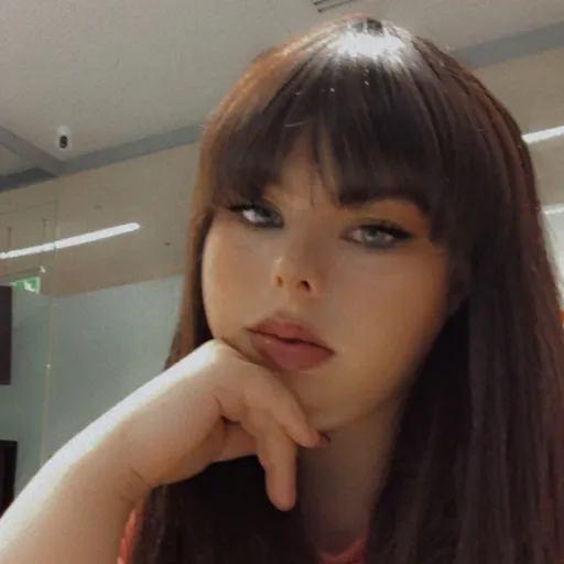 creator Emilia Rose's avatar
