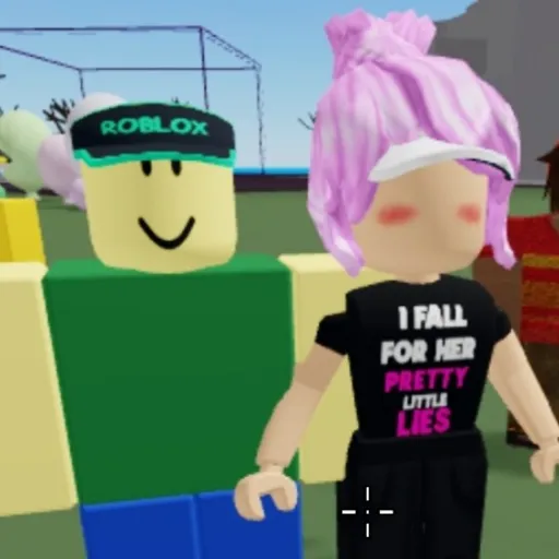 creator Liz<333's avatar