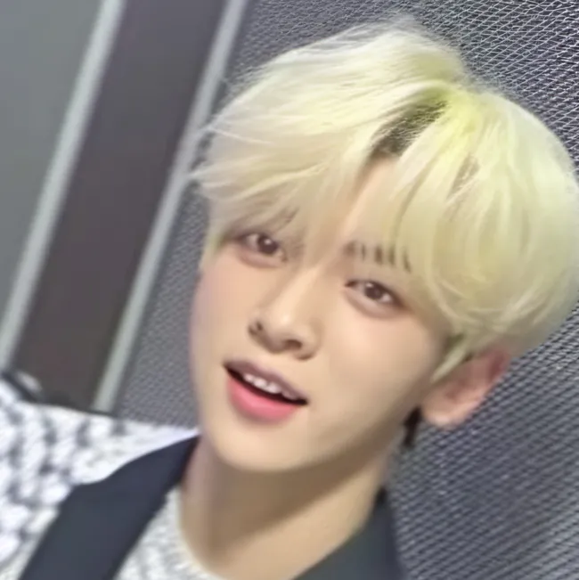 chat with ai character: Soobin
